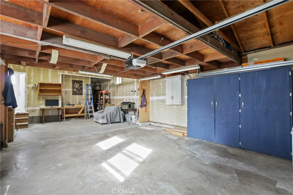 2400 Quincy, Long Beach, California 90815 home-pic-21