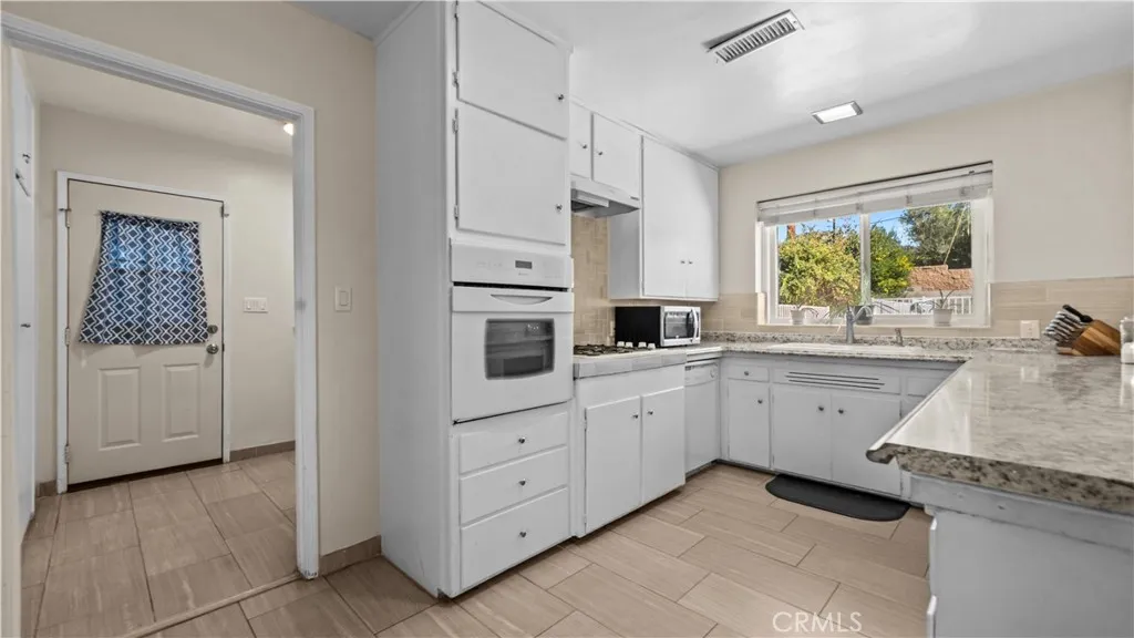 3535 El Camino, San Bernardino, California 92404 home-pic-11