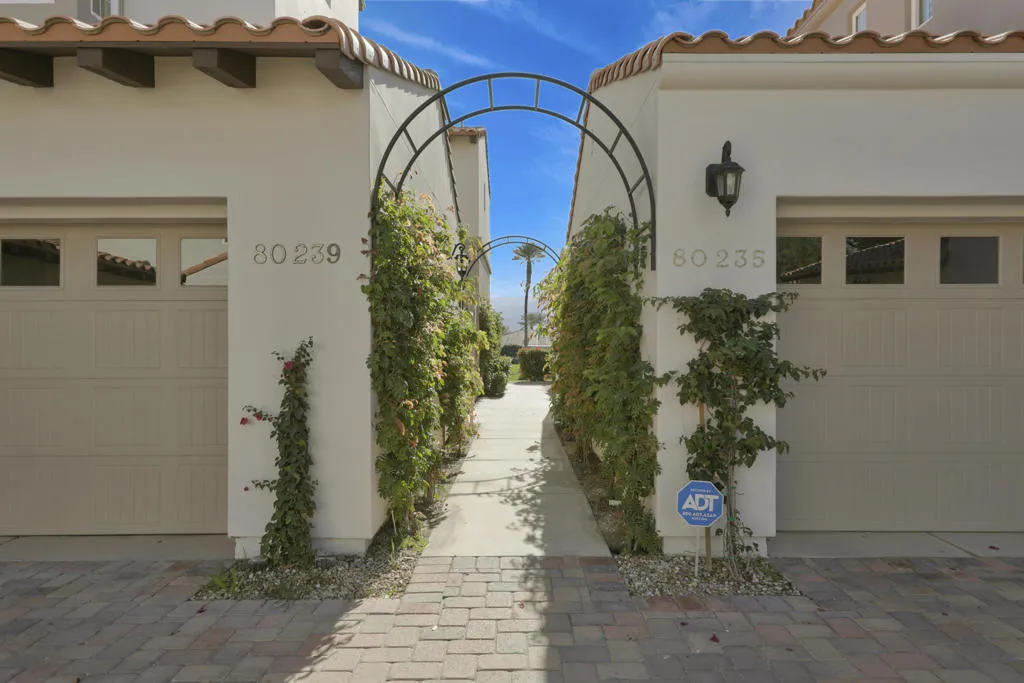 80235 Via Tesoro, La Quinta, California 92253 home-pic-3