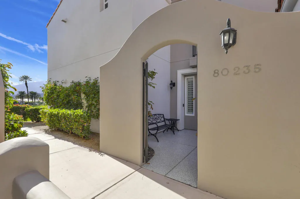 80235 Via Tesoro, La Quinta, California 92253 home-pic-4