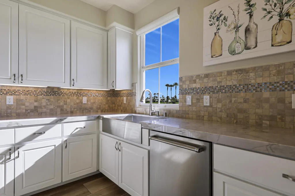 80235 Via Tesoro, La Quinta, California 92253 home-pic-14