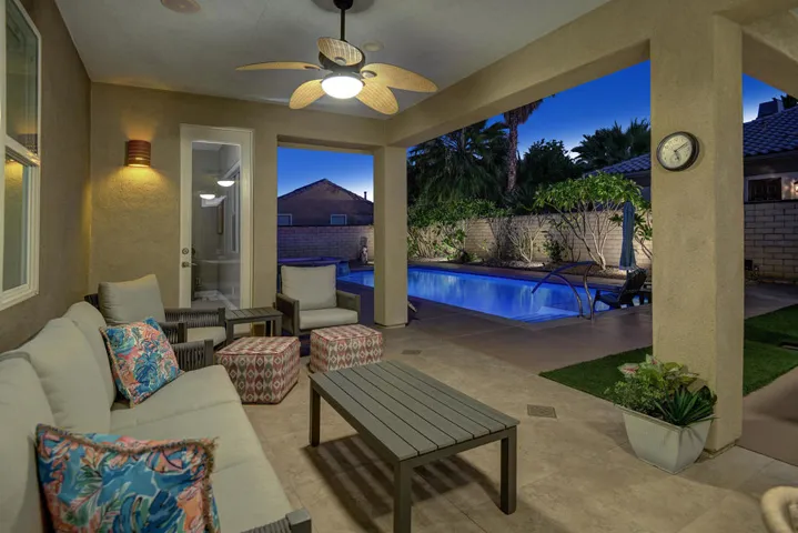 NIGHT COVERED PATIO