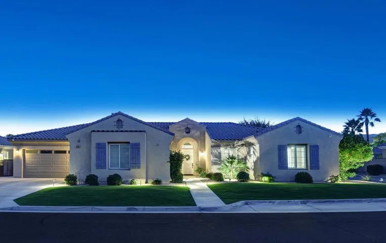 NIGHT FRONT OF HOME