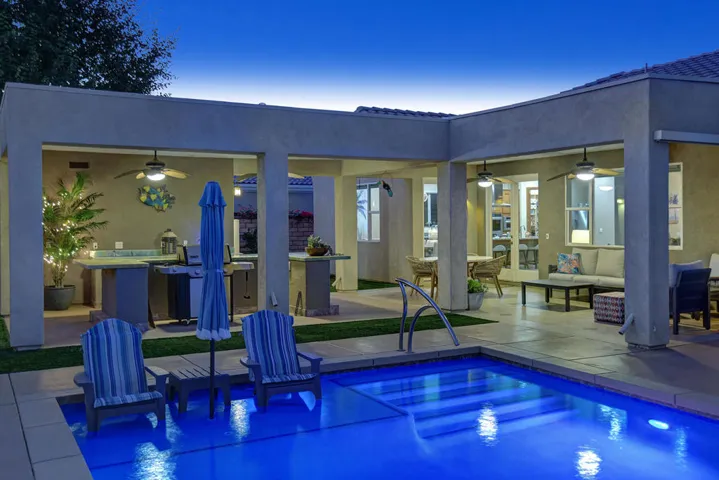 NIGHT BACK PATIO TIGHT