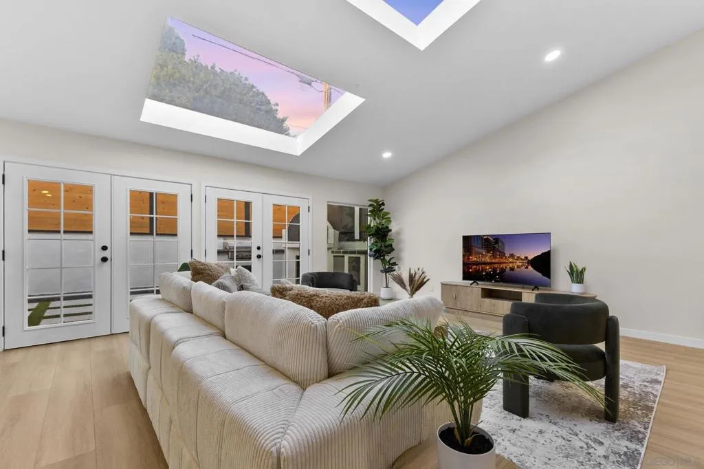 2128 Missouri St, San Diego, California 92109 home-pic-27