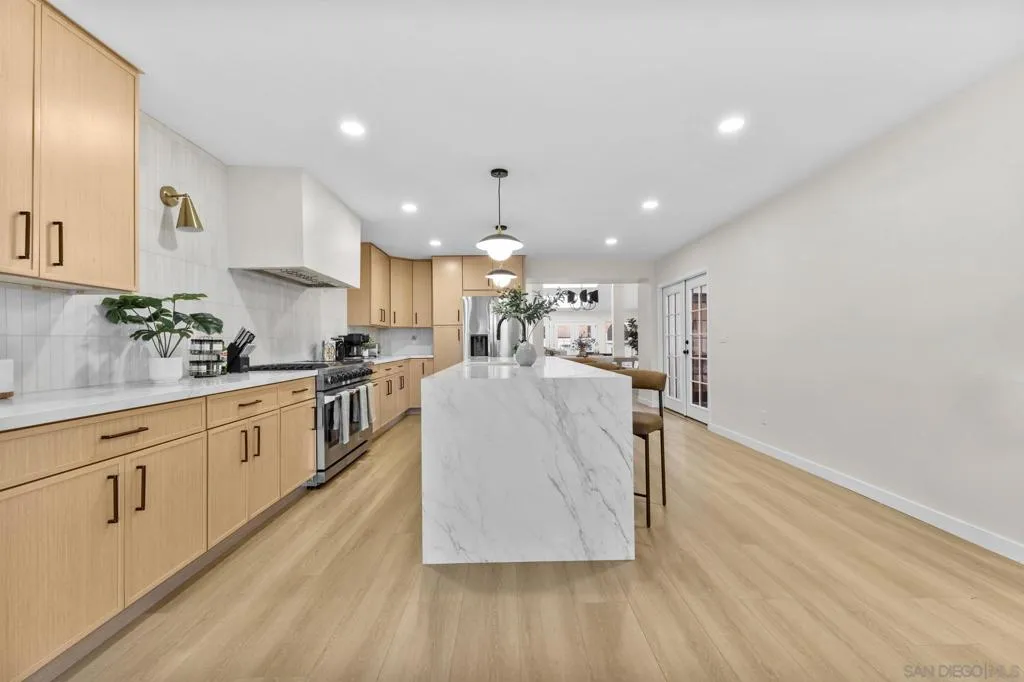 2128 Missouri St, San Diego, California 92109 home-pic-12