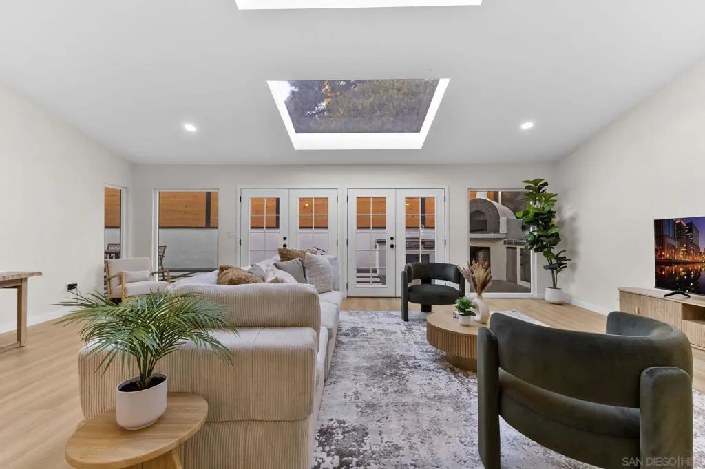 2128 Missouri St, San Diego, California 92109 home-pic-28