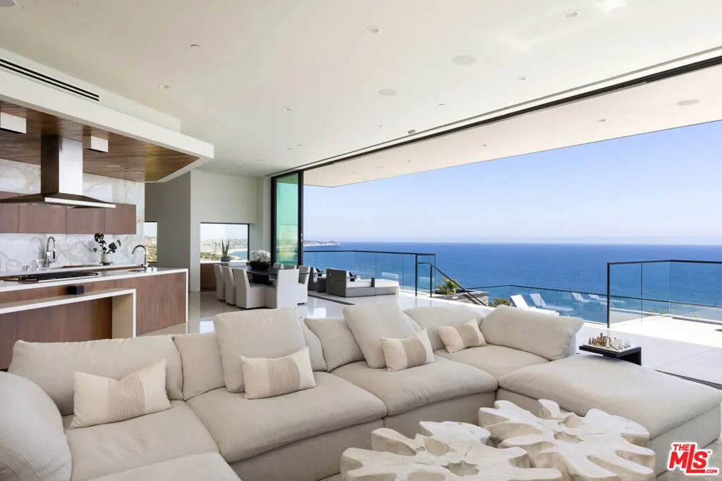 32357 Pacific Coast Highway, Malibu, California 90265 home-pic-1