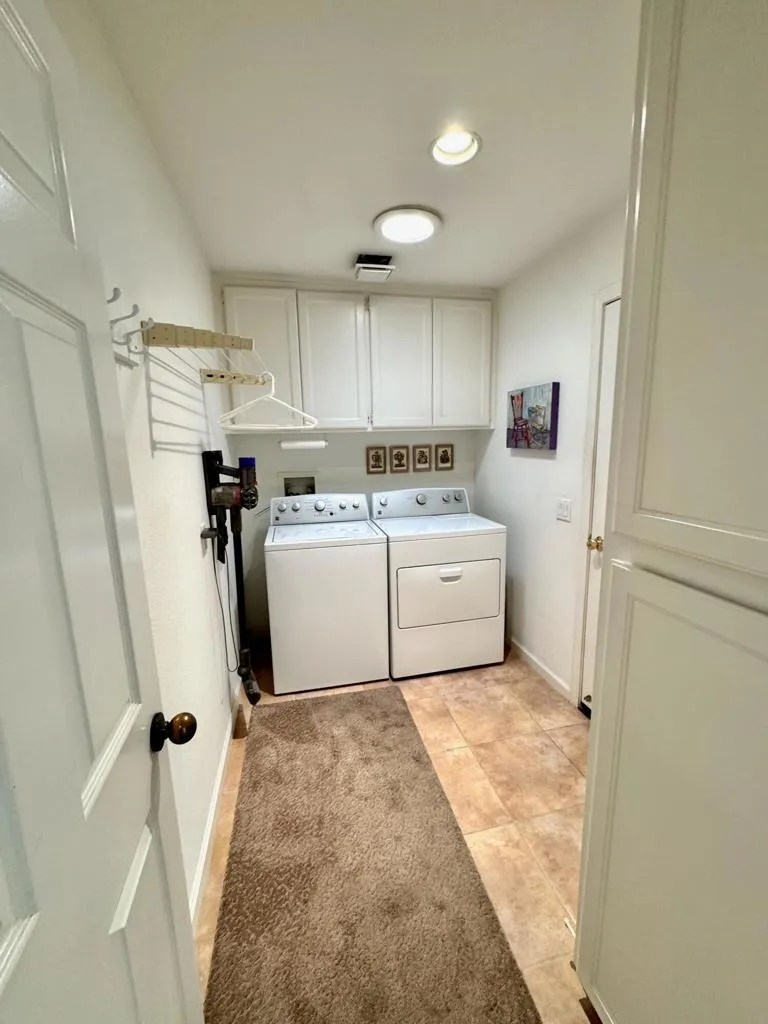 39 Blue River Drive, Palm Desert, California 92211 home-pic-28