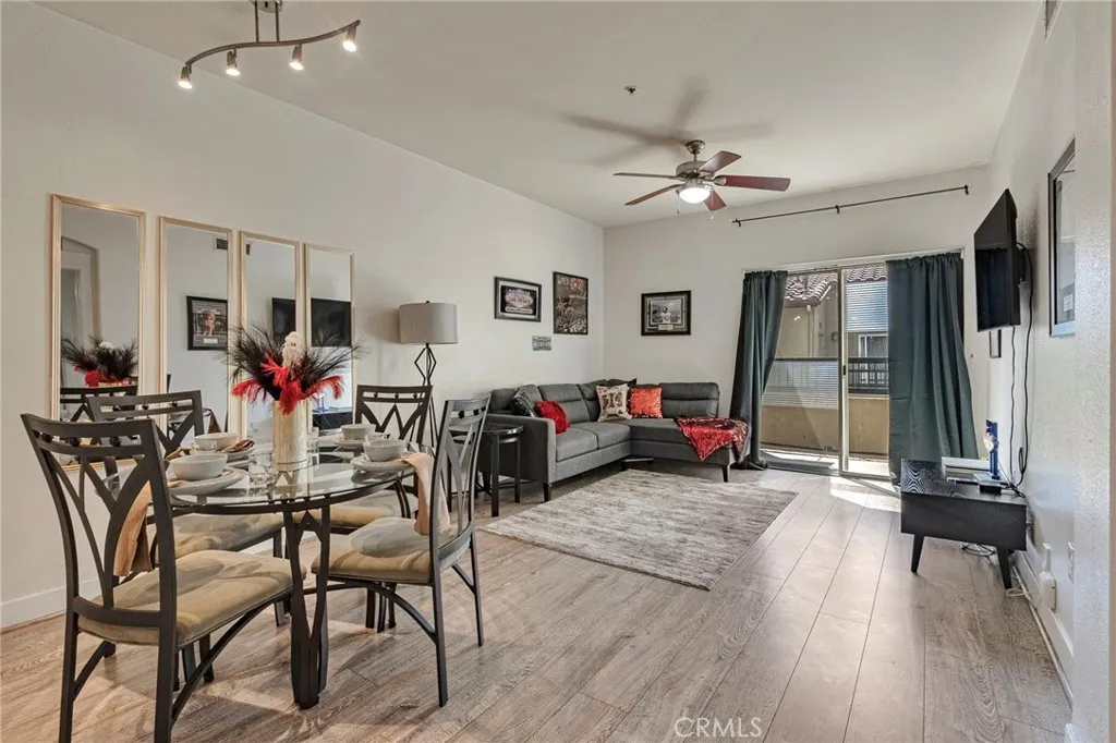 24535 Town Center Drive 6403, Valencia, California 91355 home-pic-5