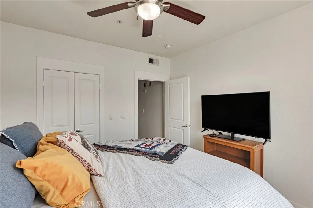 24535 Town Center Drive 6403, Valencia, California 91355 home-pic-11