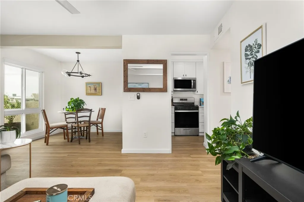 16 Oval 56, Irvine, California 92604 home-pic-11