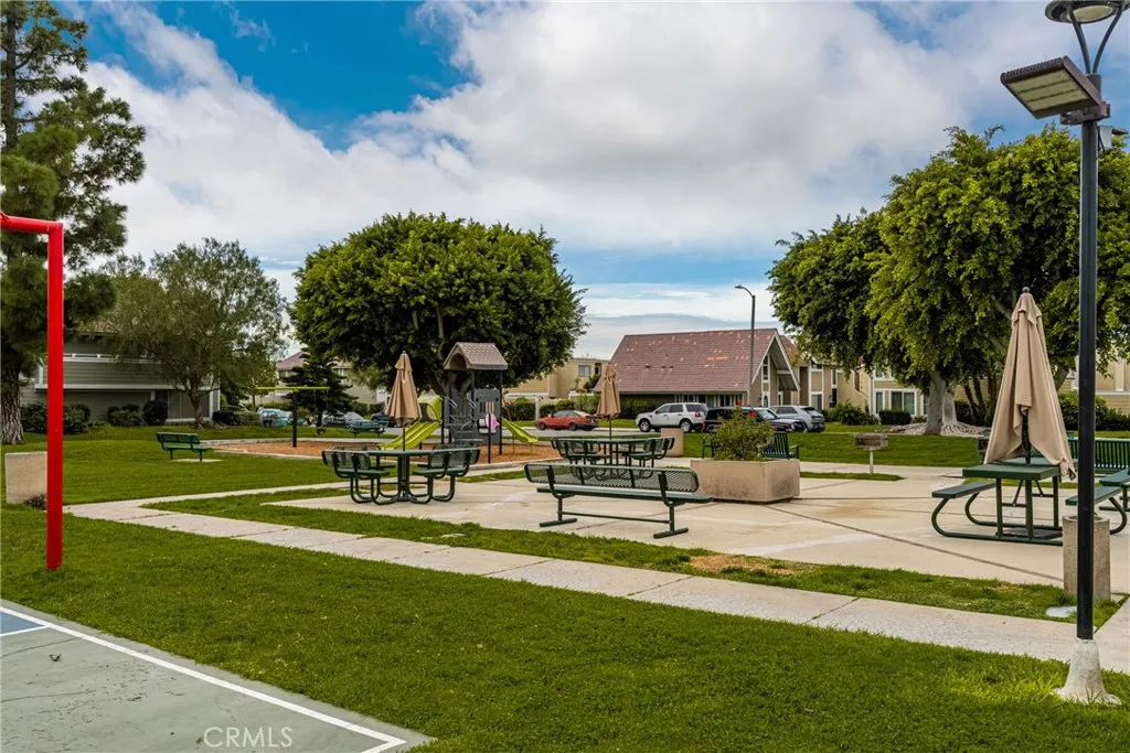 16 Oval 56, Irvine, California 92604 home-pic-25