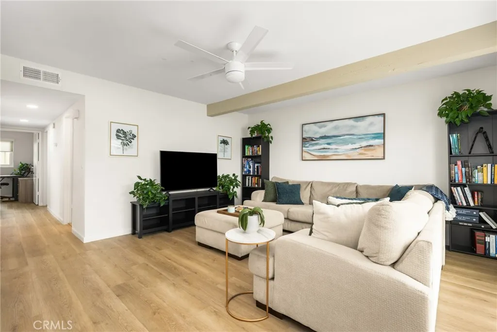 16 Oval 56, Irvine, California 92604 home-pic-8
