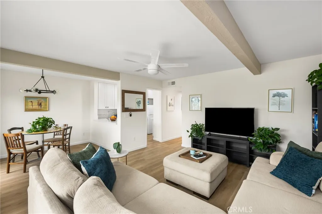 16 Oval 56, Irvine, California 92604 home-pic-10