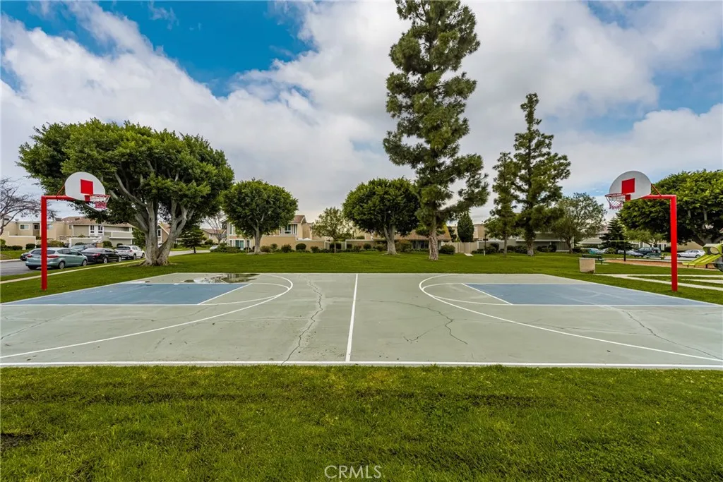 16 Oval 56, Irvine, California 92604 home-pic-24