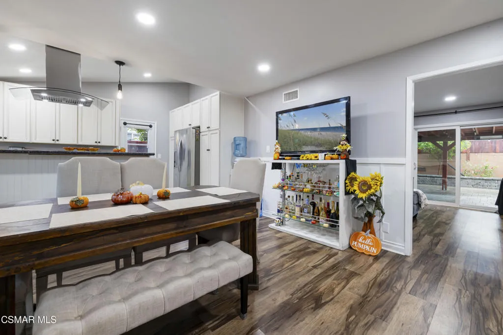 1231 Bluebell Street, Oxnard, California 93036 home-pic-6