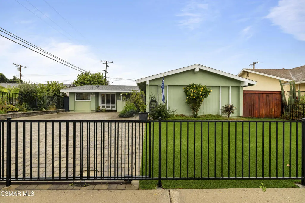 1231 Bluebell Street, Oxnard, California 93036 home-pic-43
