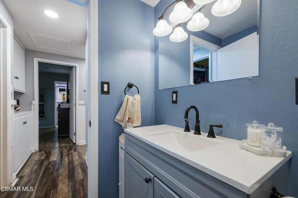 1231 Bluebell Street, Oxnard, California 93036 home-pic-25