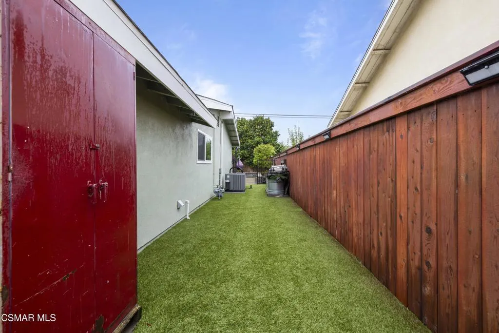 1231 Bluebell Street, Oxnard, California 93036 home-pic-39