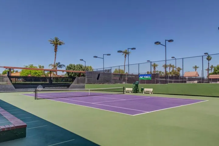 10 Tennis Courts