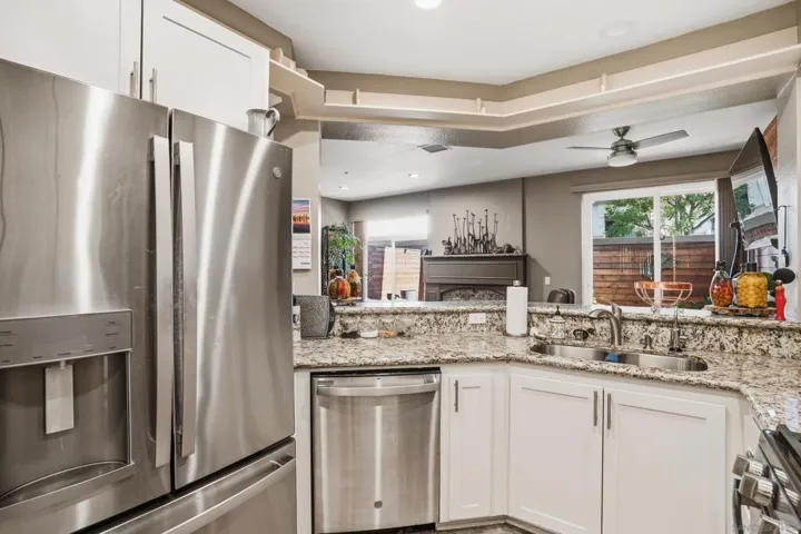 11382 Via Rancho San Diego Unit C, El Cajon, California 92019