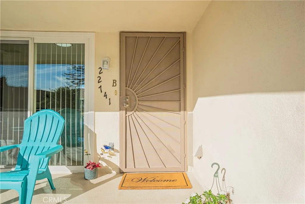 22741 Nadine B, Torrance, California 90505 home-pic-2
