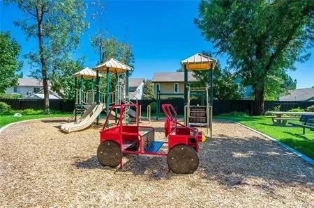 19853 Collins, Canyon Country, California 91351 home-pic-38
