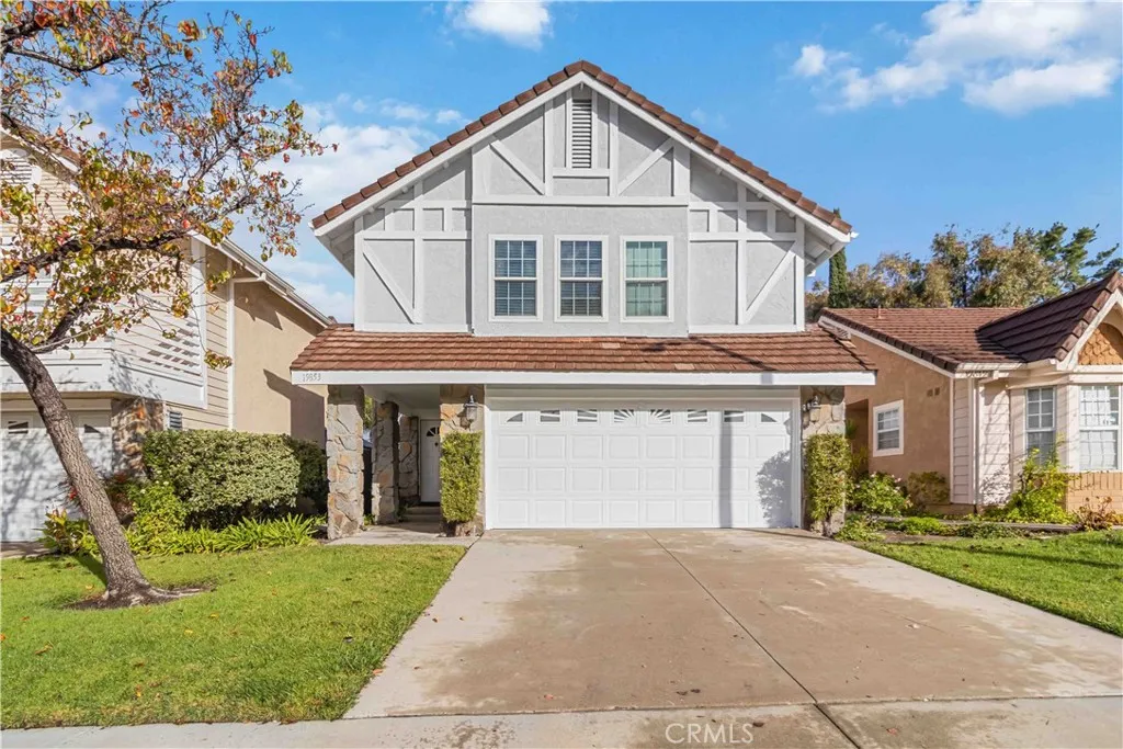 19853 Collins, Canyon Country, California 91351 home-pic-2