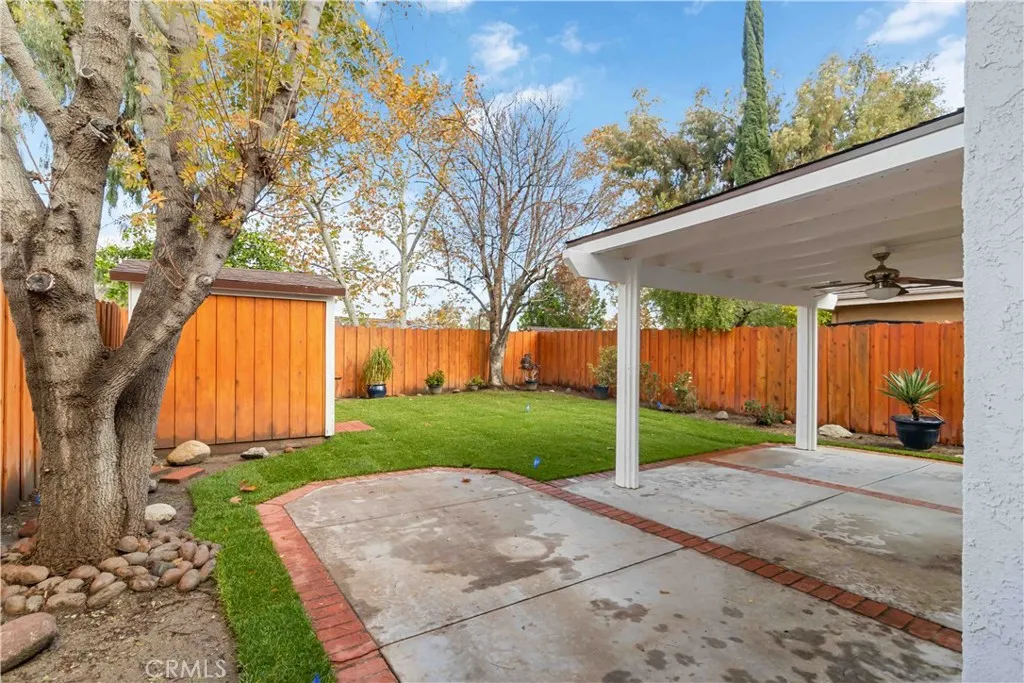 19853 Collins, Canyon Country, California 91351 home-pic-32