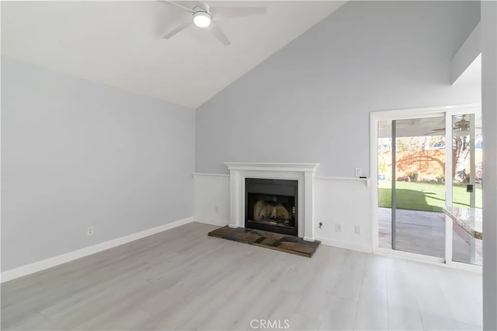 19853 Collins, Canyon Country, California 91351 home-pic-14