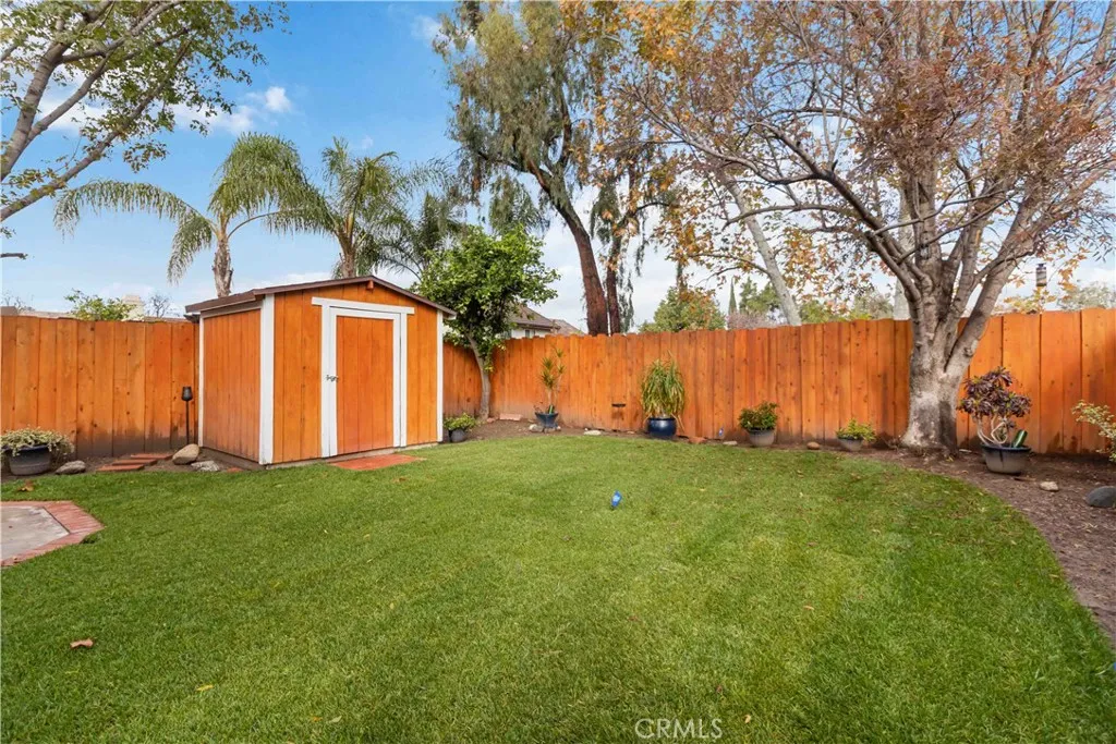 19853 Collins, Canyon Country, California 91351 home-pic-35
