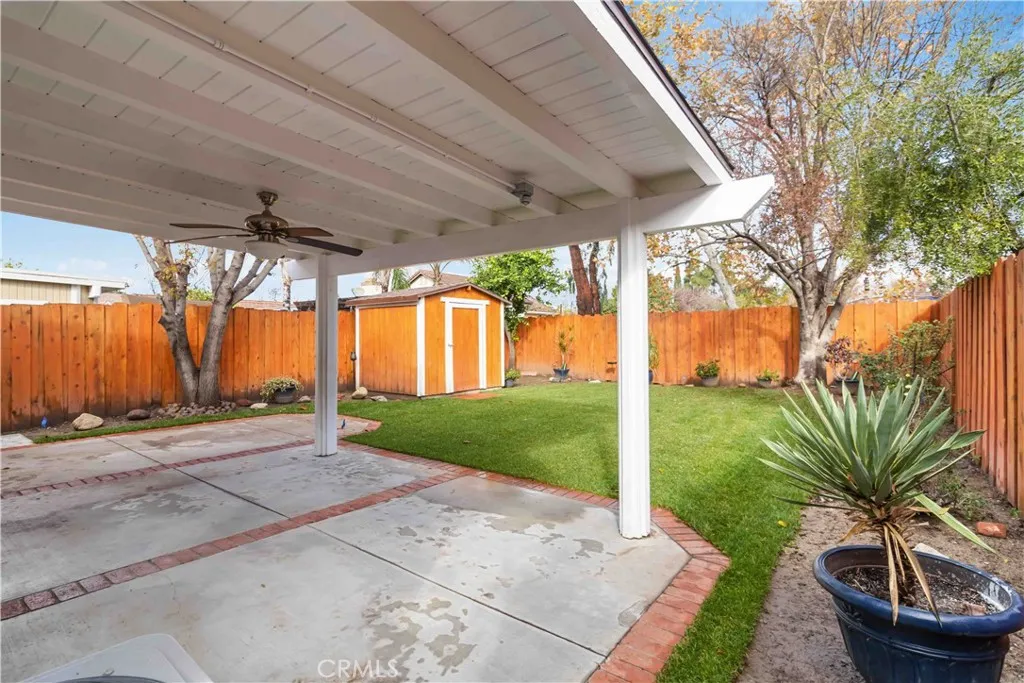 19853 Collins, Canyon Country, California 91351 home-pic-31