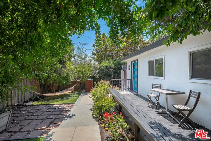 3501 1/2 plenty of privacy