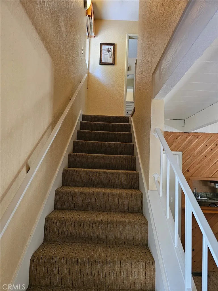 307 Canyon Crest, Lake Arrowhead, California 92352 home-pic-4