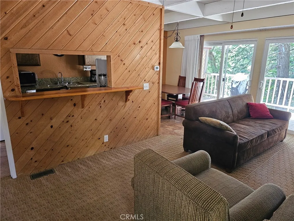 307 Canyon Crest, Lake Arrowhead, California 92352 home-pic-7
