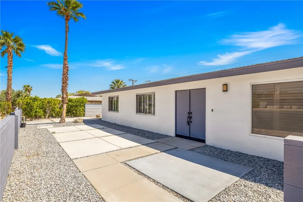 373 E Simms, Palm Springs, California 92262 home-pic-3