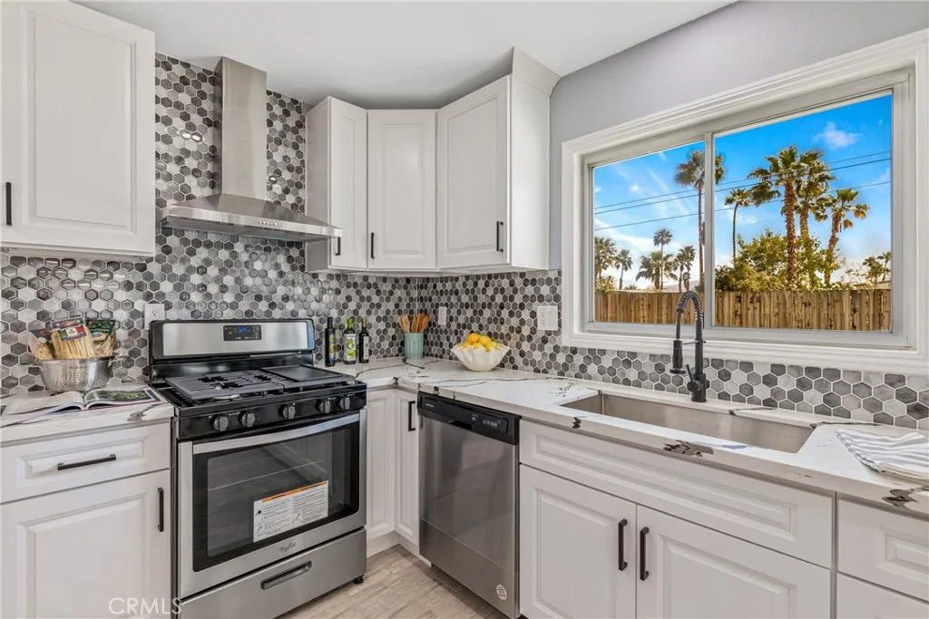 373 E Simms, Palm Springs, California 92262 home-pic-19