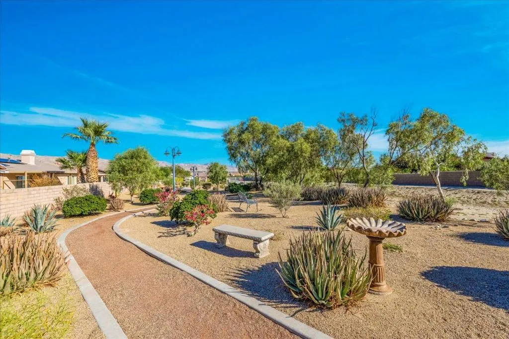 65565 Acoma Avenue 1, Desert Hot Springs, California 92240 home-pic-13