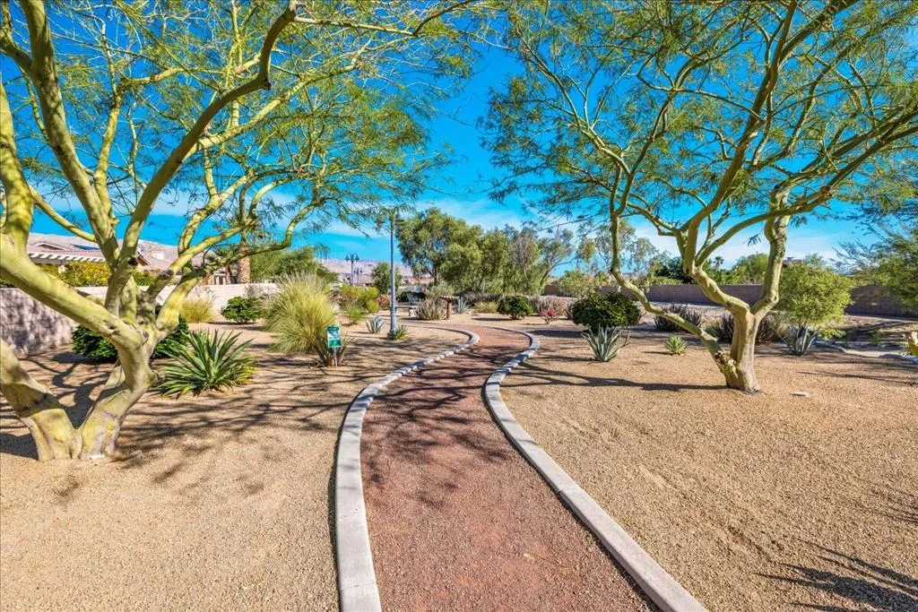 65565 Acoma Avenue 1, Desert Hot Springs, California 92240 home-pic-14