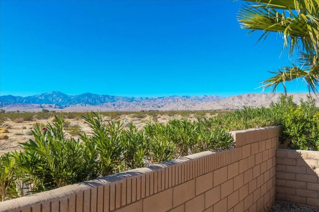 65565 Acoma Avenue 1, Desert Hot Springs, California 92240 home-pic-35
