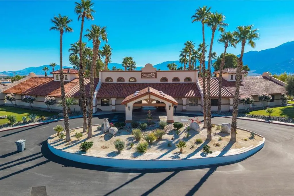 65565 Acoma Avenue 1, Desert Hot Springs, California 92240 home-pic-44