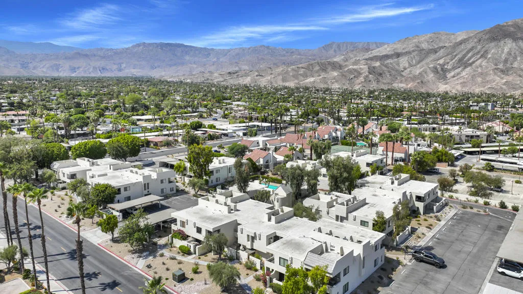 45451 Lupine Lane 30, Palm Desert, California 92260 home-pic-30