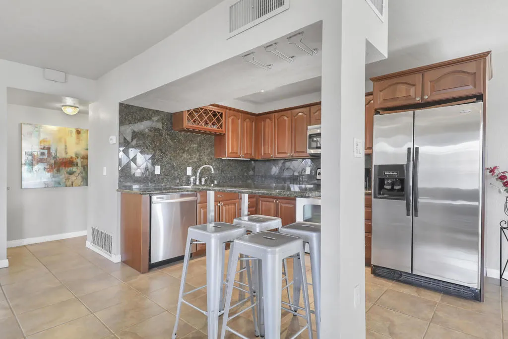 45451 Lupine Lane 30, Palm Desert, California 92260 home-pic-4
