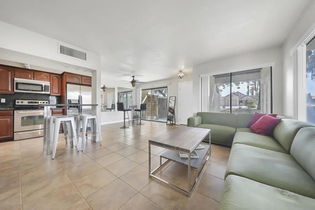 45451 Lupine Lane 30, Palm Desert, California 92260 home-pic-8