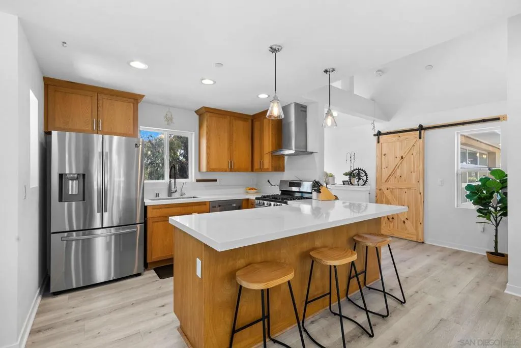 4865 39th Street, San Diego, California 92116 home-pic-11