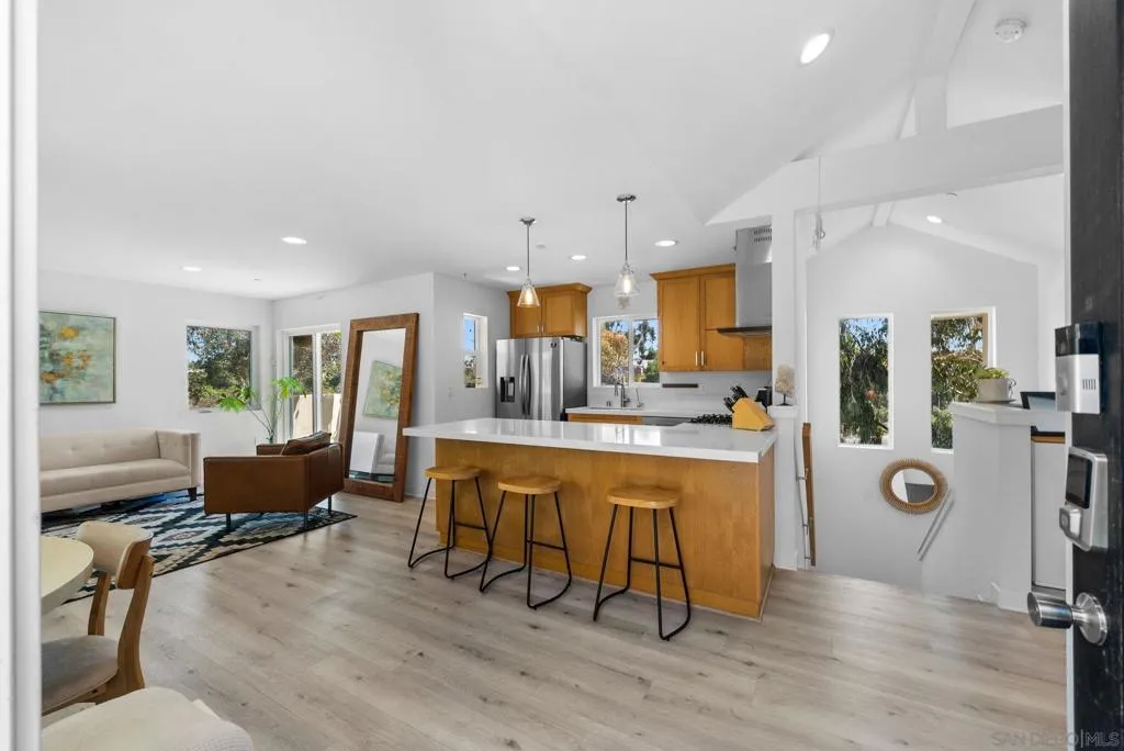 4865 39th Street, San Diego, California 92116 home-pic-5