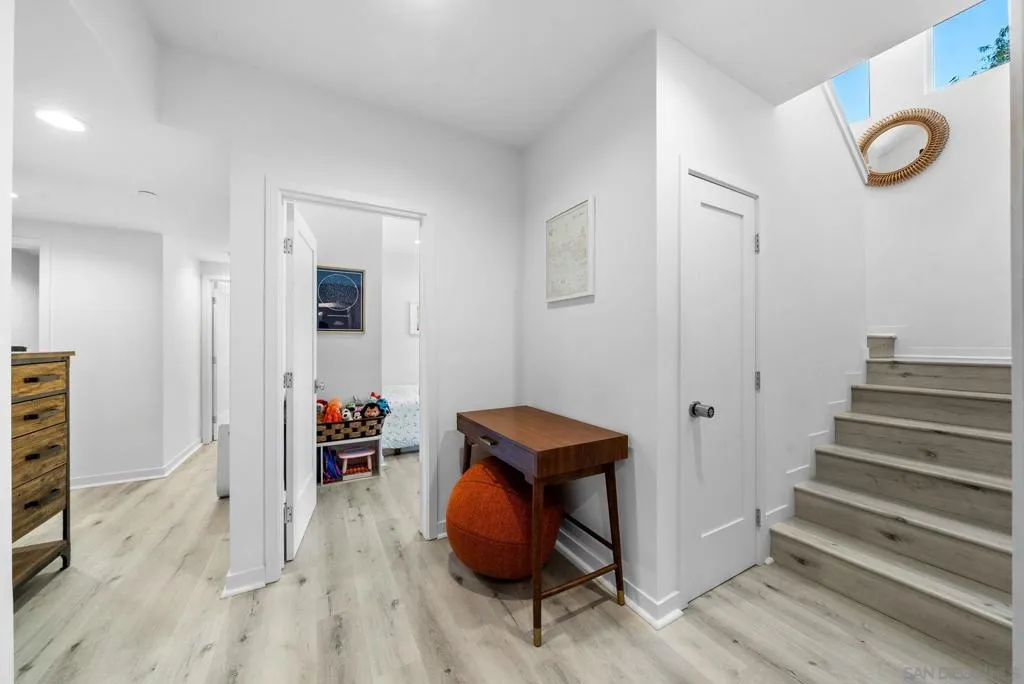 4865 39th Street, San Diego, California 92116 home-pic-17