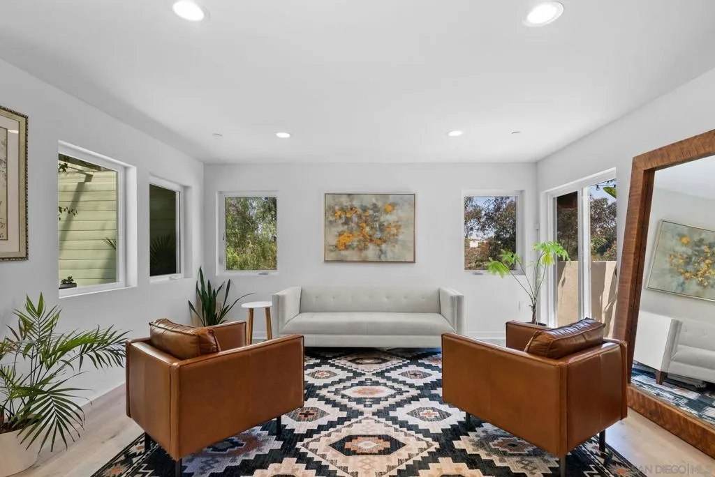 4865 39th Street, San Diego, California 92116 home-pic-6