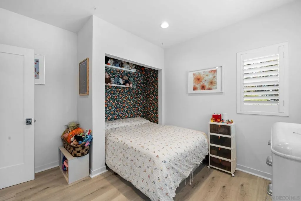 4865 39th Street, San Diego, California 92116 home-pic-25